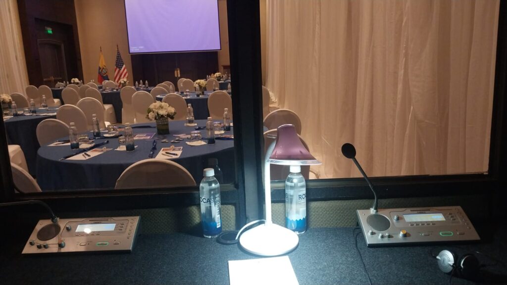 Equipos TAIDEN para eventos híbridos en Ecuador